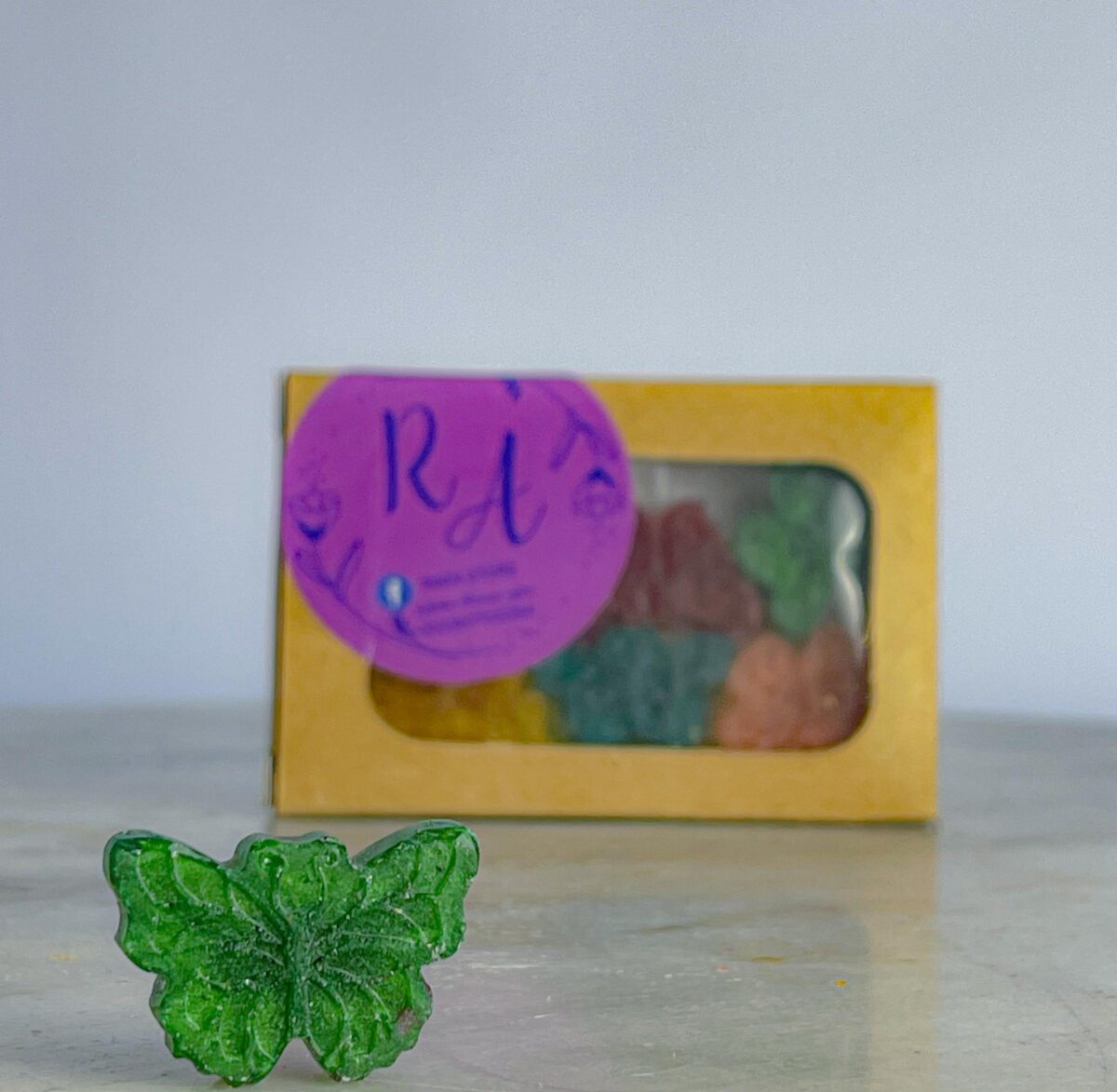 ⁦بخور مستكة معطر (راكا استور ) 6 حبات كبير⁩ - الصورة ⁦1⁩